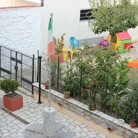 Dimora Garibaldini Guest house Paupisi
